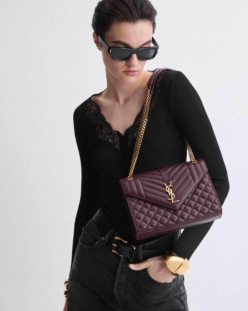 ENVELOPE medium in grain de poudre leather