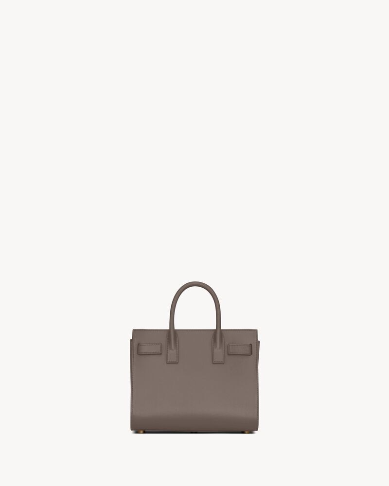 SAC DE JOUR in smooth leather – nano