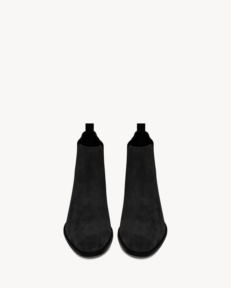 wyatt chelsea boots in suede