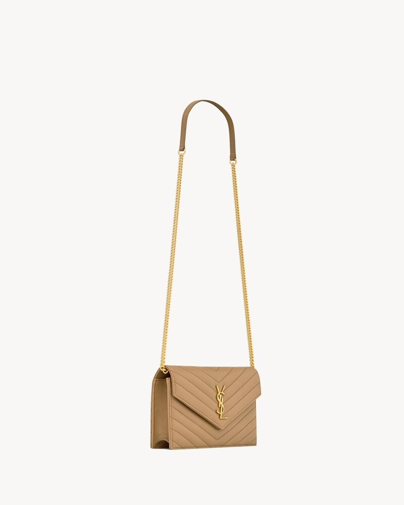 CASSANDRE ENVELOPE CHAIN WALLET IN LAMBSKIN