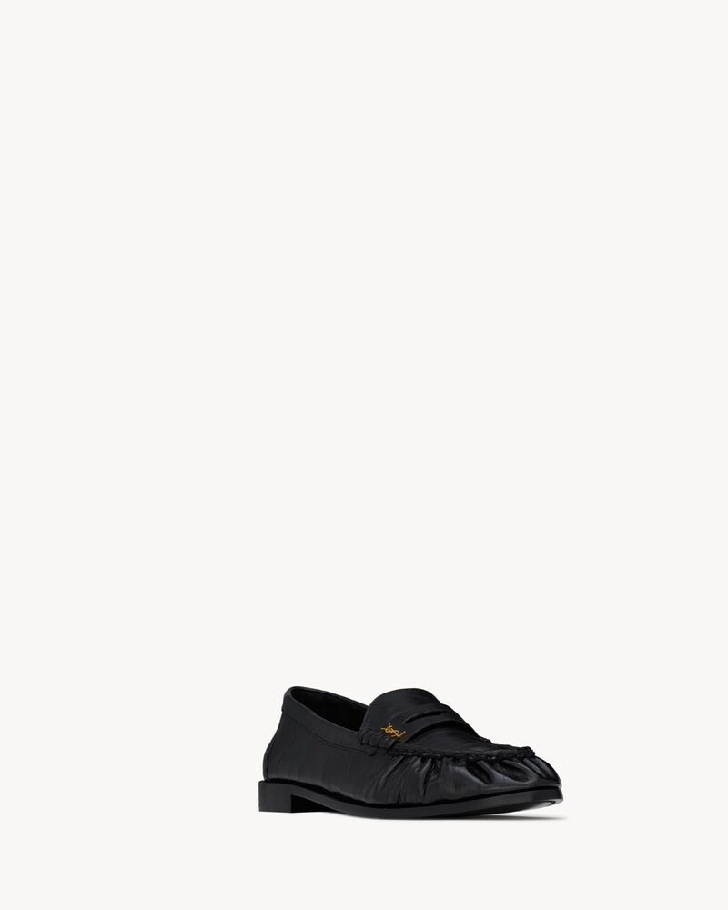 LE LOAFER supple in eel