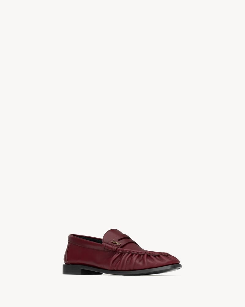 LE LOAFER supple in smooth leather