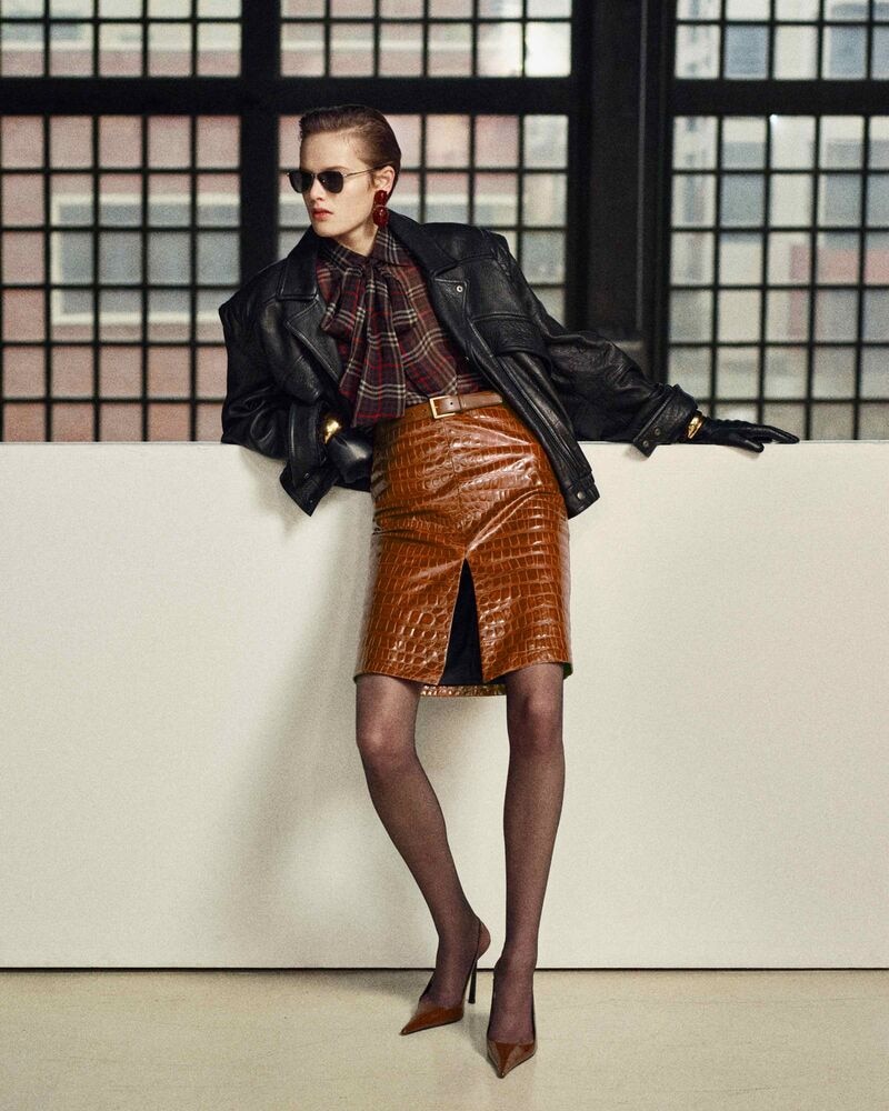 pencil skirt in crocodile-embossed leather