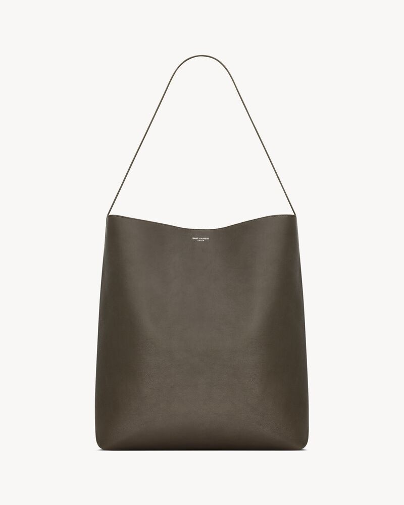 BOLD hobo bag in leather